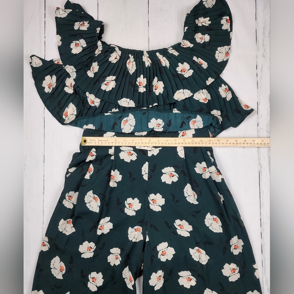 J.O.A. from Anthropologie -- Green Floral Jumpsuit - Wide Leg Flowy with Pockets - Picture 7 of 13